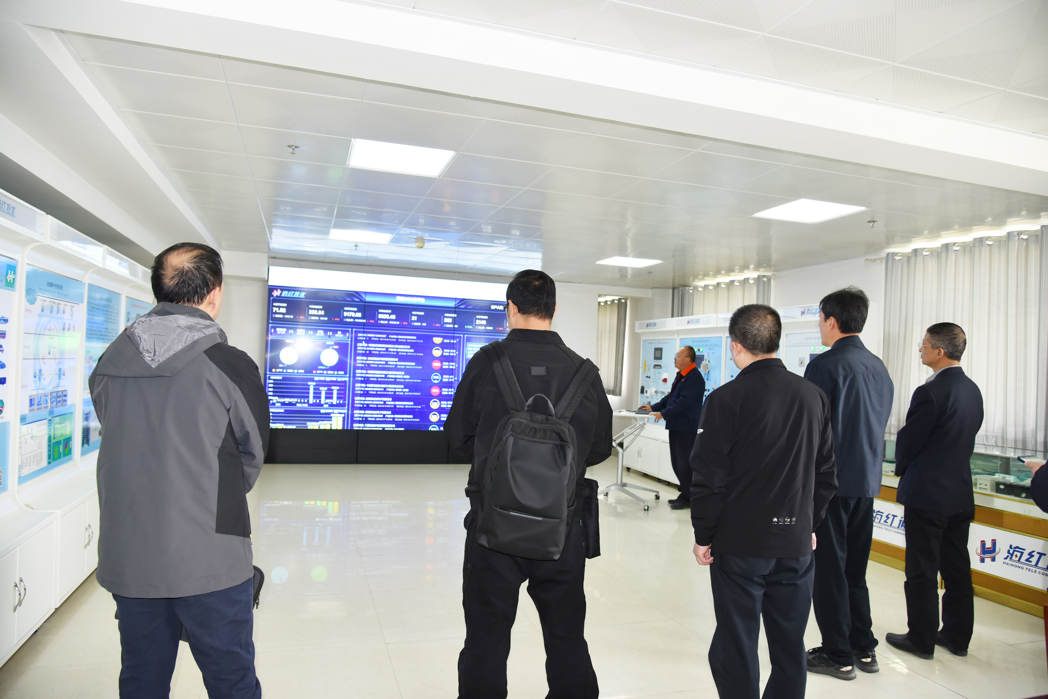 DSC_4594(1) DSC_4594(1)